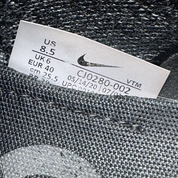 Size 8.5 Nike Womens React Phantom Run Flyknit 2 Oreo Slip On Running Shoes - Picture 8 of 9